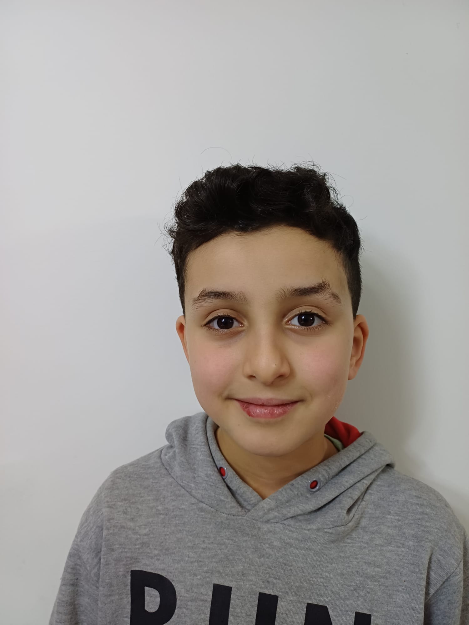 والدة هارون وآدم سدراية